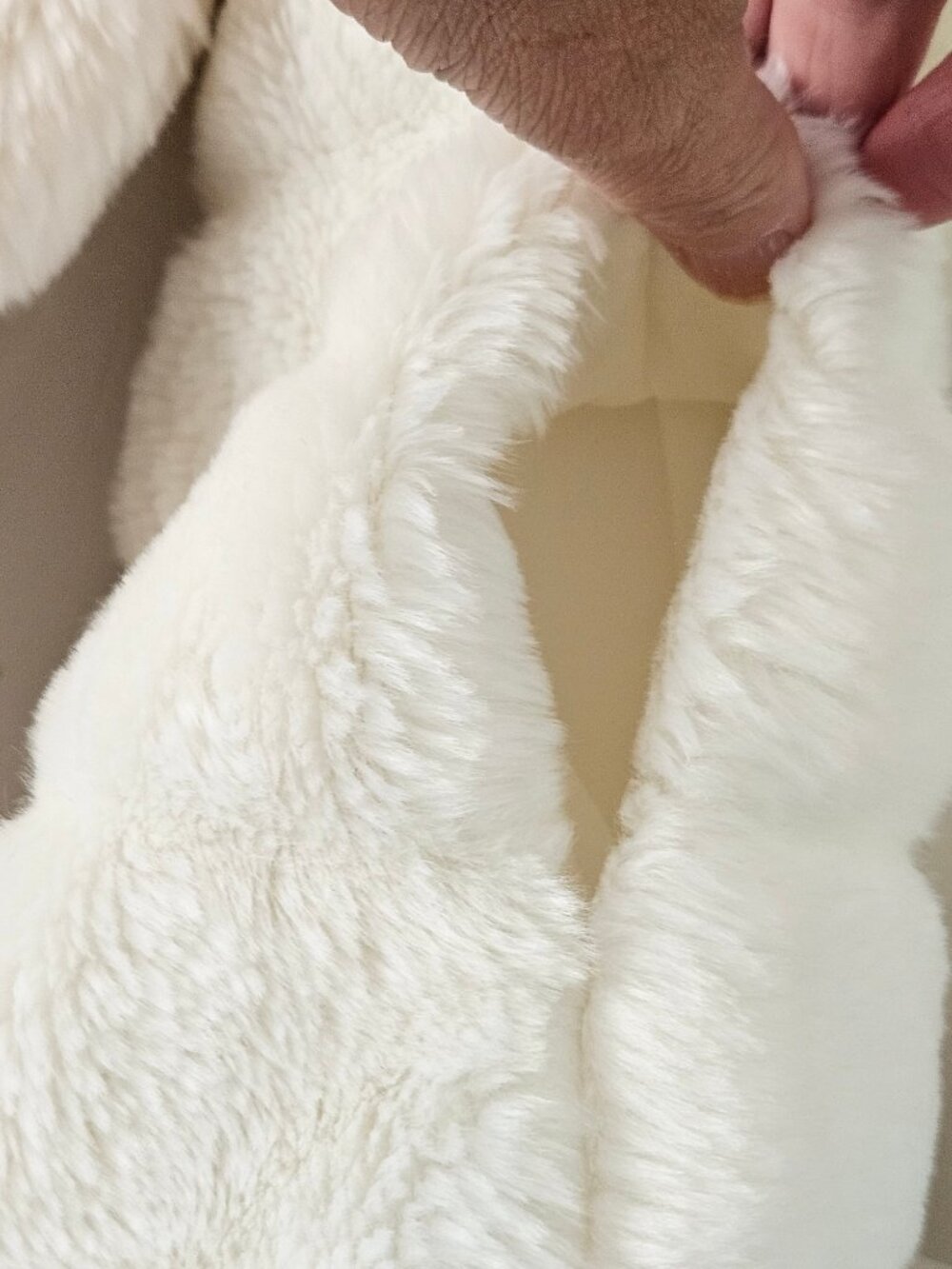 Janie and Jack Bonjour Cream Faux Fur Channel Quilted Jacket Coat Size 3 to 4 - Picture 8 of 11